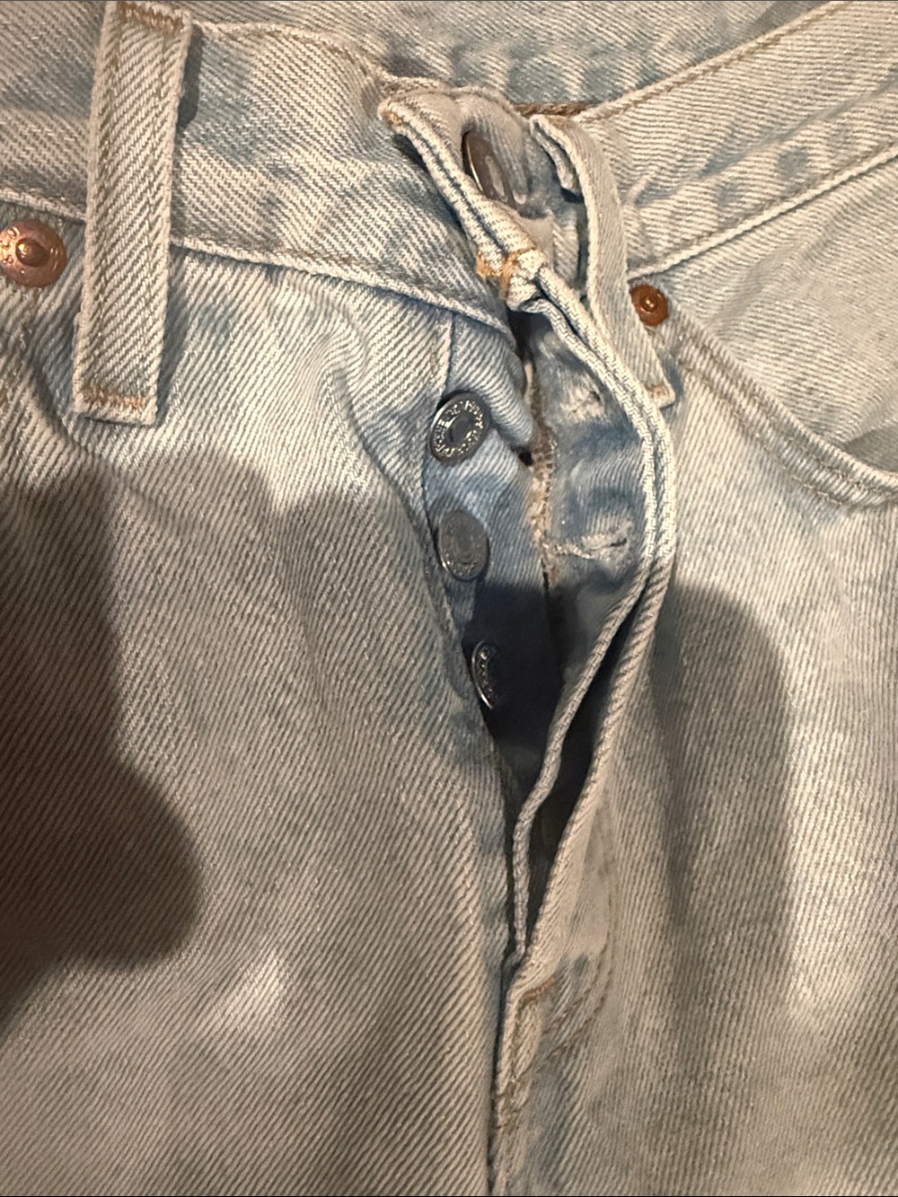 Levi's Light Blue Slim Straight Women's Jeans 25x30 - Picture 2 of 6